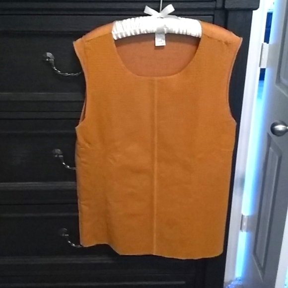 Neiman Marcus tops - Picture 1 of 7